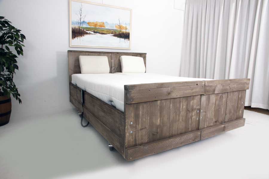 Stoere steigerhouten 2 persoons hooglaag bedden model Classic